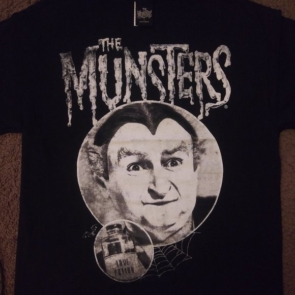 The Munsters Grandpa Rock Rebel T-Shirt (Size Medium) NEW - Picture 1 of 4